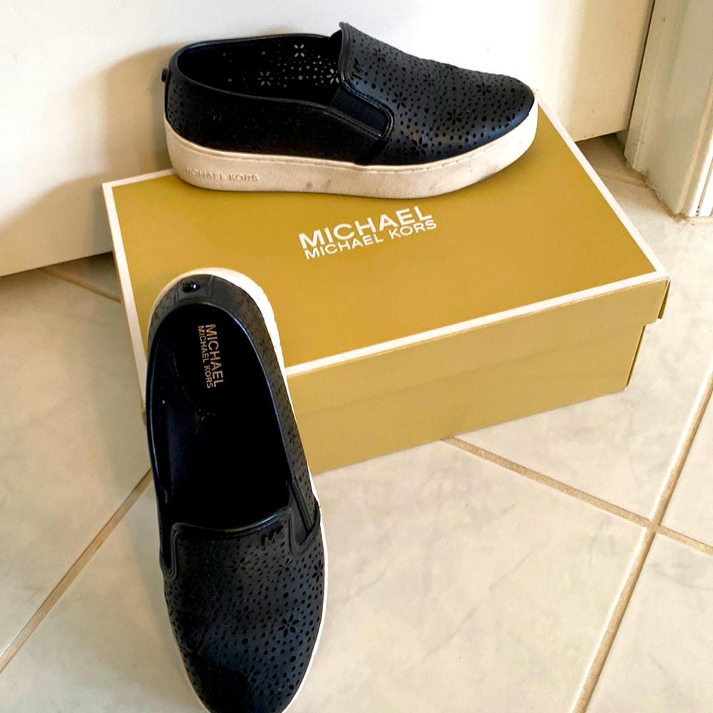 Michael Kors slip-on sneakers 1in platform. Gently used.